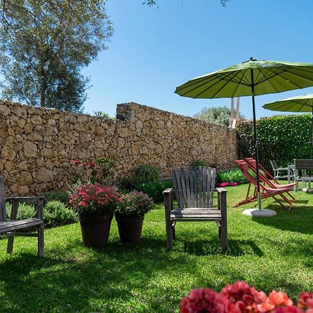 Stardust Guesthouse Аугуста Екстериор снимка