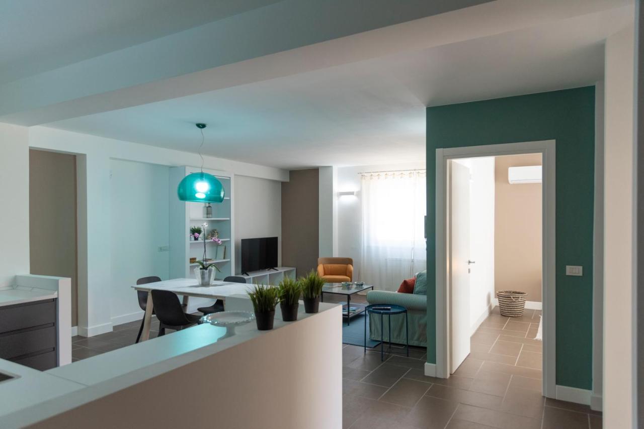 Stardust Guesthouse Аугуста Екстериор снимка