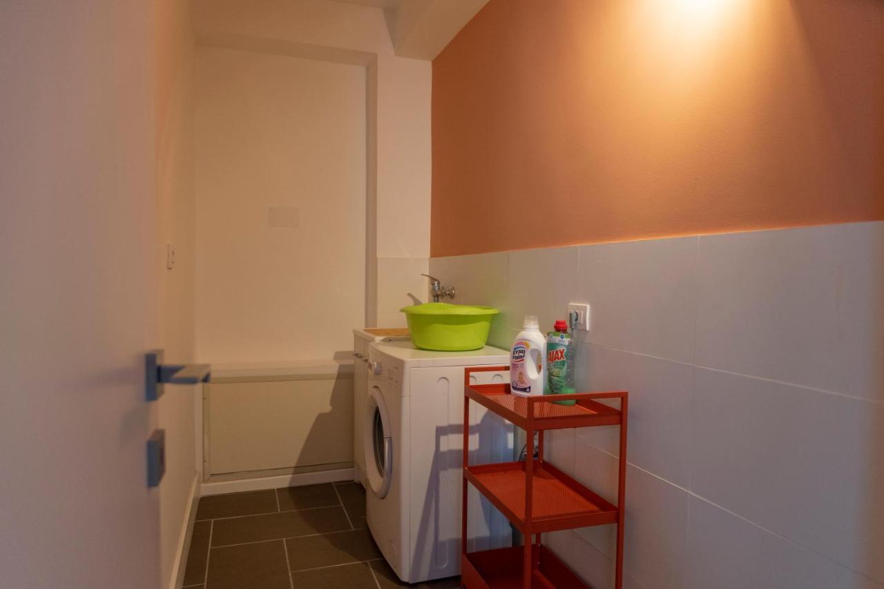 Stardust Guesthouse Аугуста Екстериор снимка