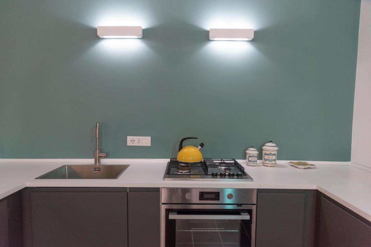 Stardust Guesthouse Аугуста Екстериор снимка